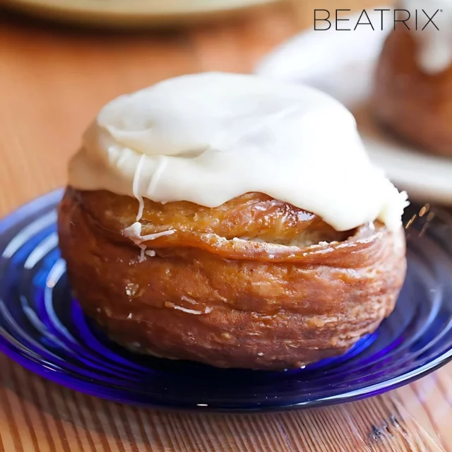 Light and fluffy with a gooey cinnamon-sugar center, all topped with a rich, sweet icing—@beatrixrestaurants  Cinnamon Rolls are the ultimate morning treat! ✨

On sale for a limited time, shop now with the link in our bio.
.
.
.
.
#SupportLocal #ShopSmallBusiness #FreshMidwest #GroceryDelivery #OnlineGrocery #DeliveryService #FoodDelivery #DoorStepDelivery #OnlineGroceryShopping #NoContactDelivery #ShopSmall #SmallBusiness #ShopLocal #LocalDelivery #InstaFood #DinnerIdeas #FoodGram #HomeCooking #midwest #chicago #Wisconsin #picoftheday #mealkit #dinner #healthydinner