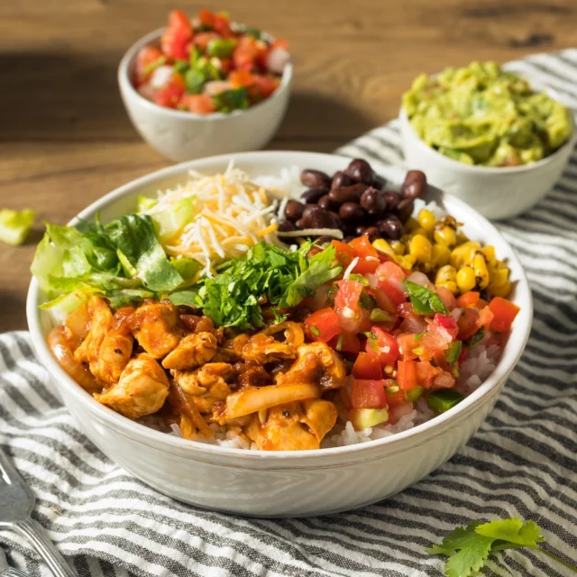 Craving a Chicken Burrito Bowl? 🍴✨

 Make it at home with our Chicken Burrito Bowl Meal Kit and customize it just the way you like! 

Plus, enjoy 25% off all meal kits through 12/4. Perfect for easy, delicious dinners during the busy holiday season! 🎄🎉 

Link in bio. 
.
.
.
.
#SupportLocal#ShopSmallBusiness#FreshMidwest#GroceryDelivery#OnlineGrocery#DeliveryService#FoodDelivery#DoorStepDelivery#OnlineGroceryShopping#NoContactDelivery#ShopSmall#SmallBusiness#ShopLocal#LocalDelivery#InstaFood#DinnerIdeas#FoodGram#HomeCooking#midwest#chicago#wisconsin#picoftheday#mealkit#healthydinner#DinnerInsp #falldinner #MidwestEats #ChicagoEats #WisconsinEats